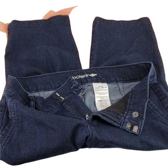 Dockers size 8 Petite Denim Blue Jean Capri Pants - Picture 5 of 6